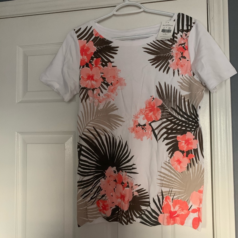 NORTHERN REFLECTIONS Women’s Top